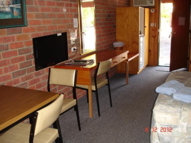 Tooleybuc Country Roads Motor Inn エクステリア 写真