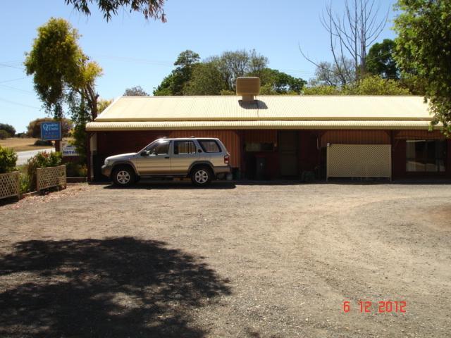 Tooleybuc Country Roads Motor Inn エクステリア 写真