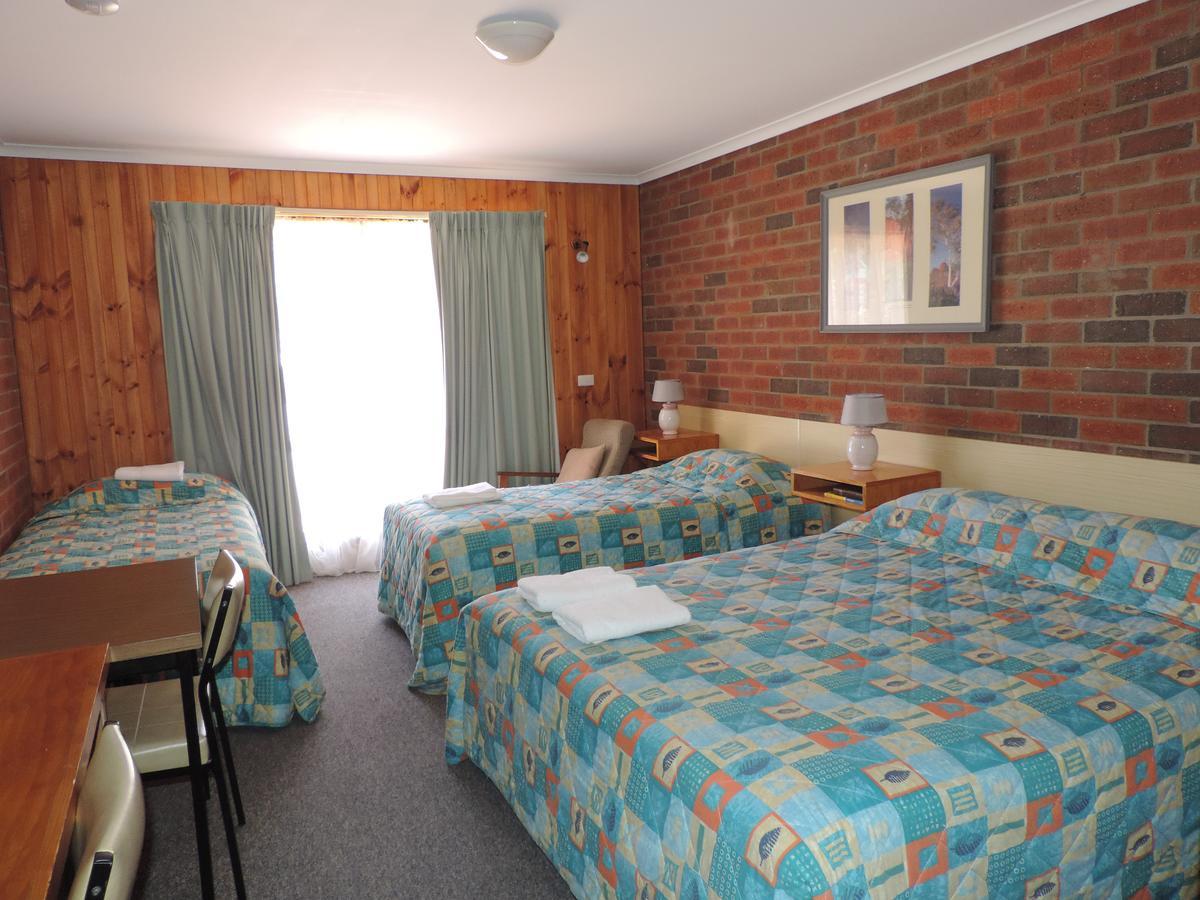 Tooleybuc Country Roads Motor Inn エクステリア 写真
